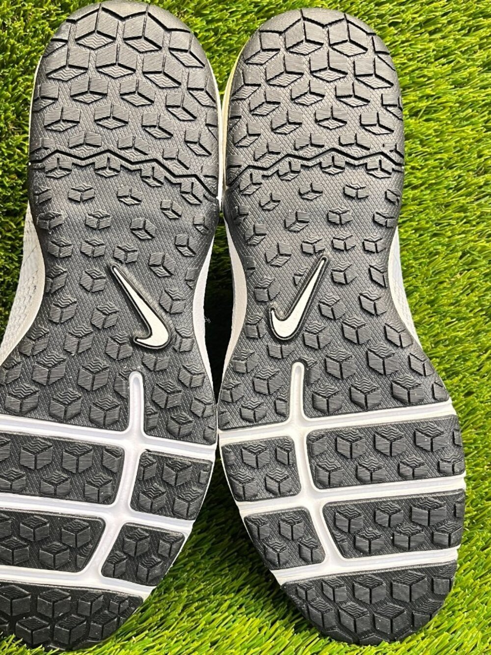 Nike Air Max Typha 2 Mens Size 11 Gray White Athletic Running Shoes Sneakers - Picture 7 of 10